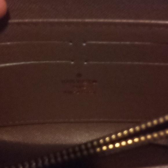 Louis Vuitton wallet - Picture 3 of 4